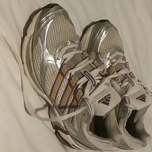 Women's size 9 Supernova Adidas running shoe